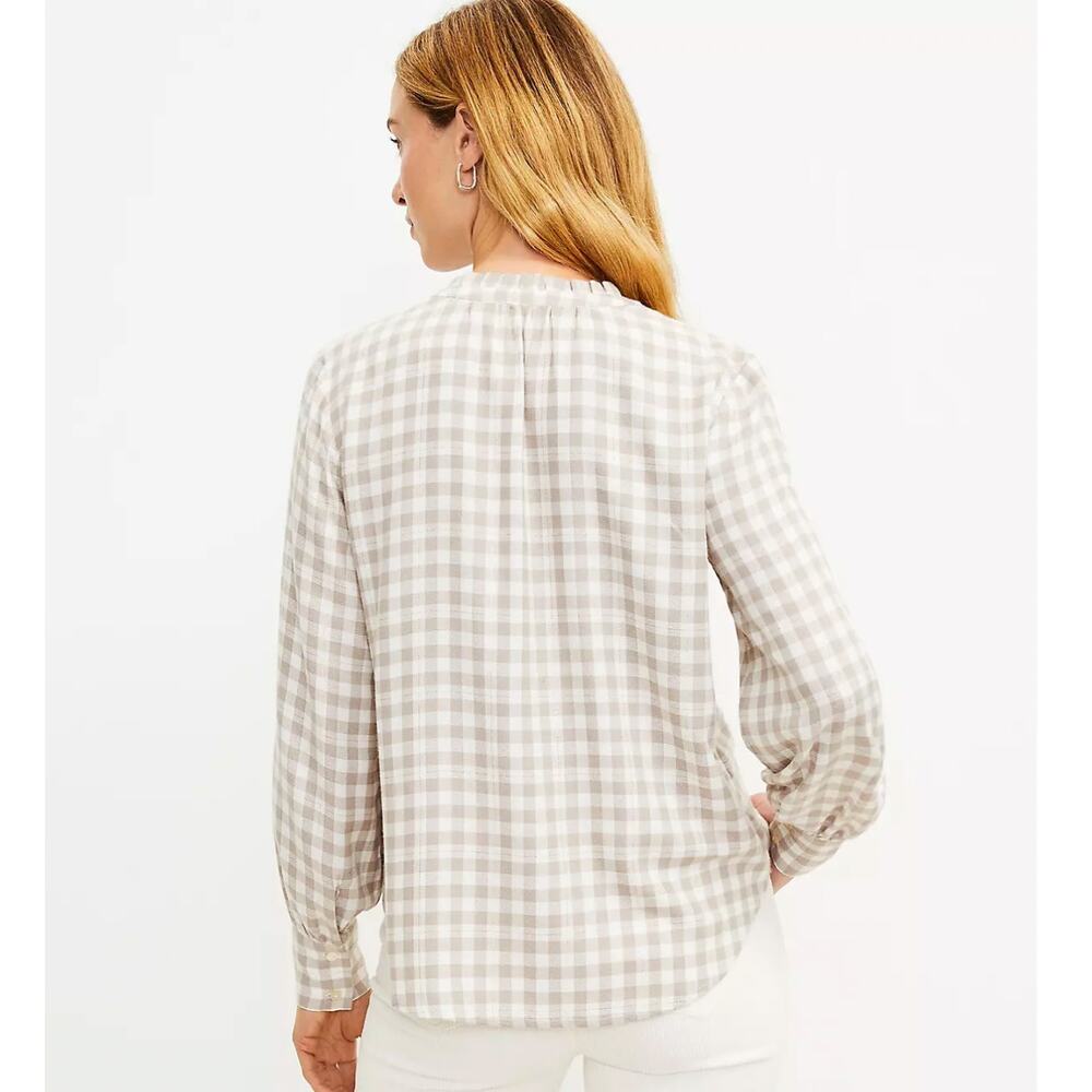 🎉HP!🎉LOFT Shimmer Plaid V-Neck Blouse (Size L) - Picture 4 of 10